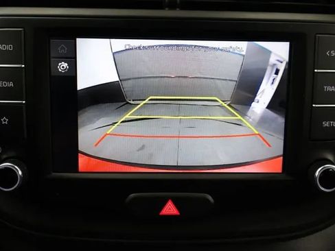 Used 2024 Kia Soul LX w/ Option Group 015 FWD image 32
