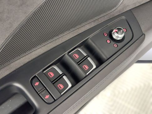 Used 2012 Audi A8 L 4.2 image 12