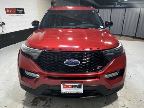 Used 2020 Ford Explorer ST w/ Premium Technology Package image 6