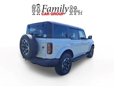 Used 2024 Ford Bronco Outer Banks AWD/4WD image 4