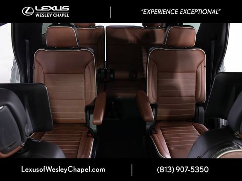 Used 2023 GMC Yukon Denali Ultimate AWD/4WD image 15