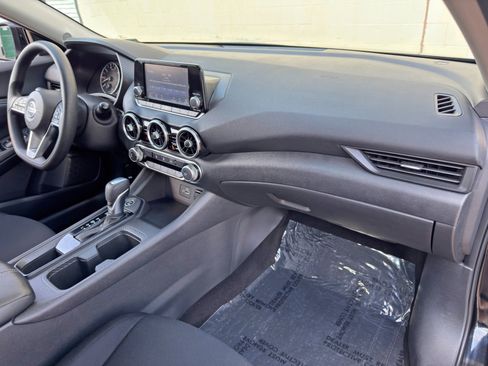 Used 2023 Nissan Sentra S FWD image 13