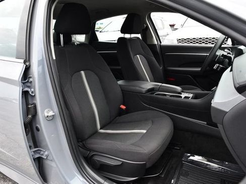 Used 2025 Hyundai Sonata SEL FWD image 20