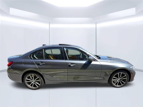 Used 2022 BMW 330i xDrive Sedan w/ Driving Assistance Package AWD/4WD image 4