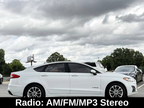 Used 2019 Ford Fusion SE FWD image 6