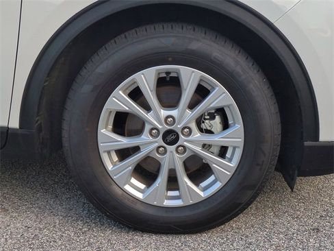 Used 2023 Ford Escape Active image 11