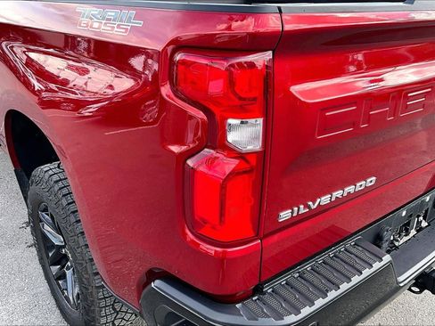 Used 2025 Chevrolet Silverado 1500 LT Trail Boss w/ Convenience Package II image 27