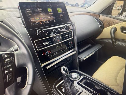 Used 2023 INFINITI QX80 Premium Select w/ Cargo Package image 18