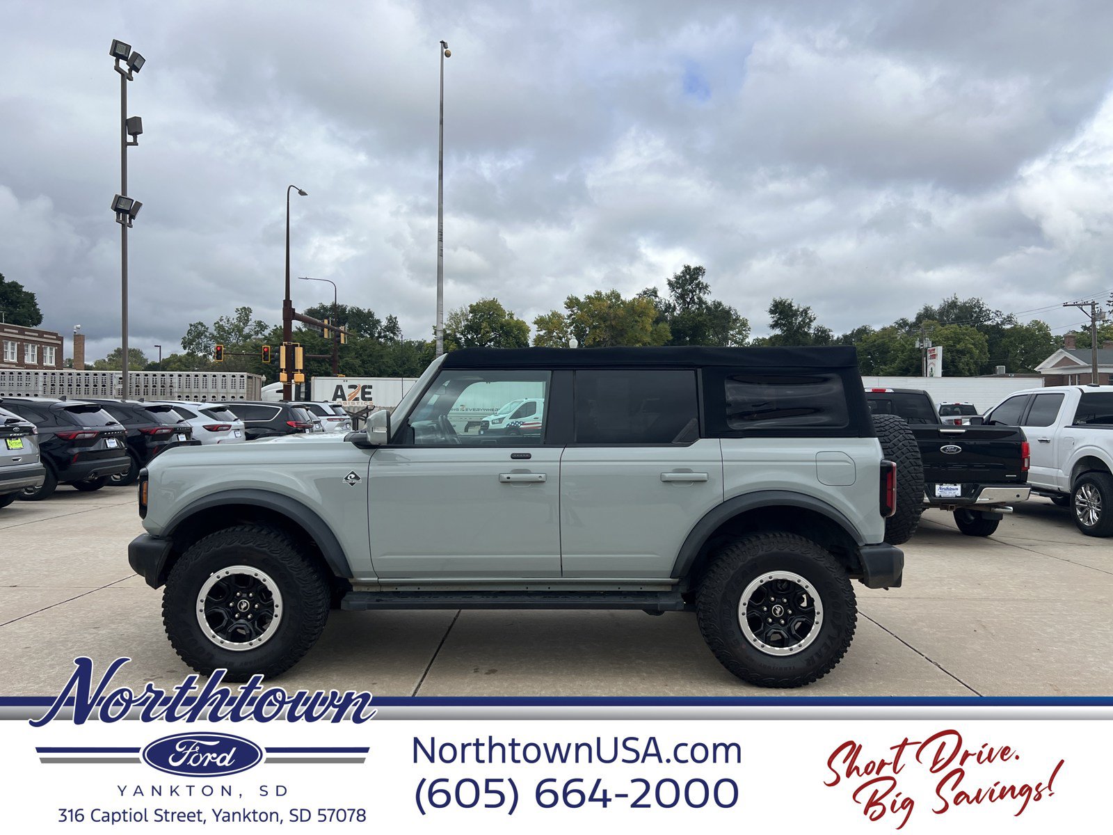Used 2021 Ford Bronco Outer Banks w/ Sasquatch Package AWD/4WD image 8