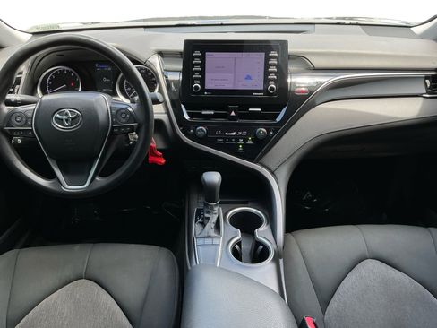 Used 2022 Toyota Camry LE w/ Carpet Mat Package (TMS) FWD image 10