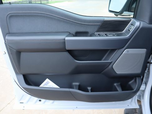 New 2025 Ford F150 Lariat w/ Equipment Group 502A High image 17