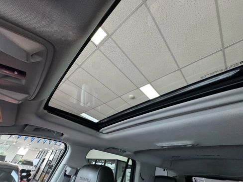 Used 2016 GMC Yukon Denali w/ Enhanced Security Package image 36