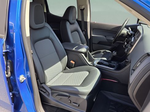 Used 2018 Chevrolet Colorado Z71 AWD/4WD image 15