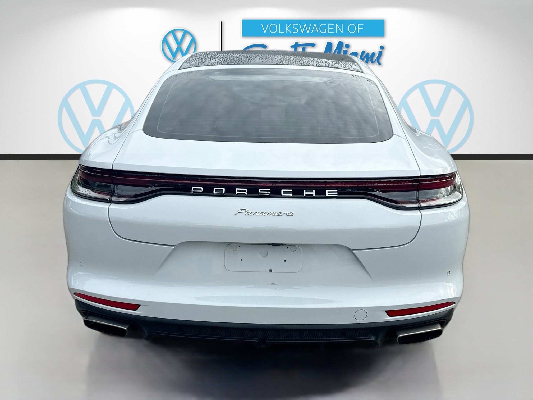 Used 2023 Porsche Panamera w/ Premium Package RWD image 6
