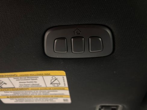 Used 2020 Lincoln Navigator L Reserve w/ Equipment Group 208A Reserve image 27