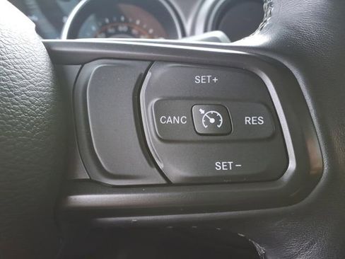 Used 2022 Jeep Wrangler Unlimited Sport AWD/4WD image 31