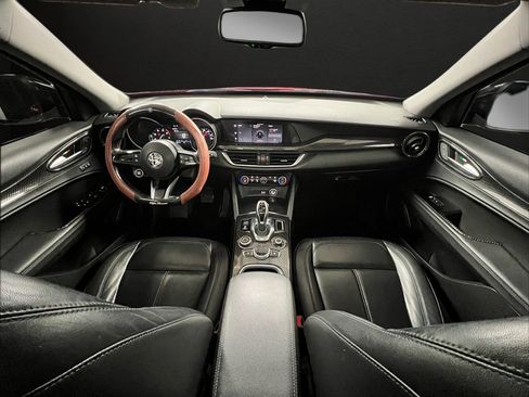 Used 2020 Alfa Romeo Stelvio Ti w/ Nero Edizione image 11