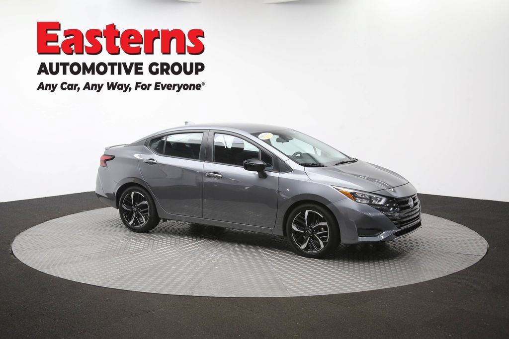 Used 2024 Nissan Versa SR FWD image 50