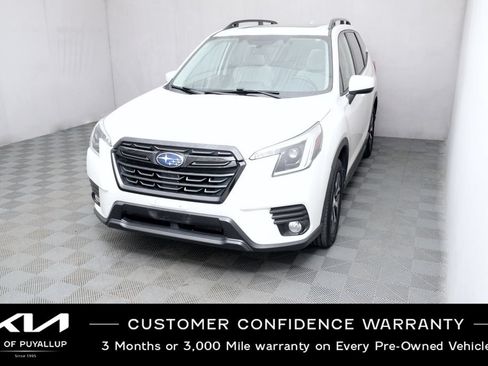 Used 2022 Subaru Forester Premium AWD/4WD image 1