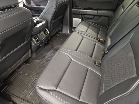 New 2025 Ford F150 Lariat w/ Equipment Group 502A High image 30