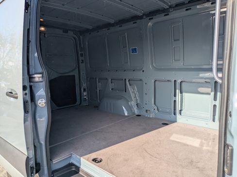 Used 2025 Mercedes-Benz Sprinter 2500 image 12