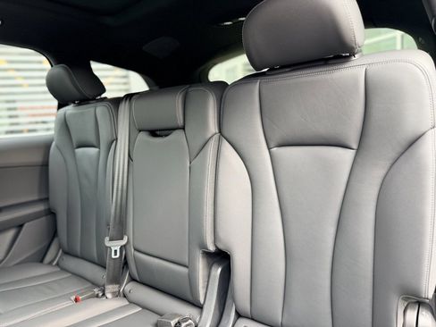 Certified 2025 Audi Q7 3.0T Premium Plus w/ Premium Plus Package image 15