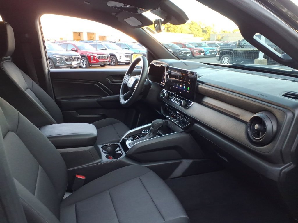 Certified 2024 Chevrolet Colorado Trail Boss w/ Advanced Trailering Package AWD/4WD image 13