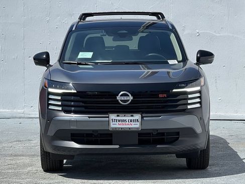 New 2025 Nissan Kicks SR w/ Illumination Package image 2