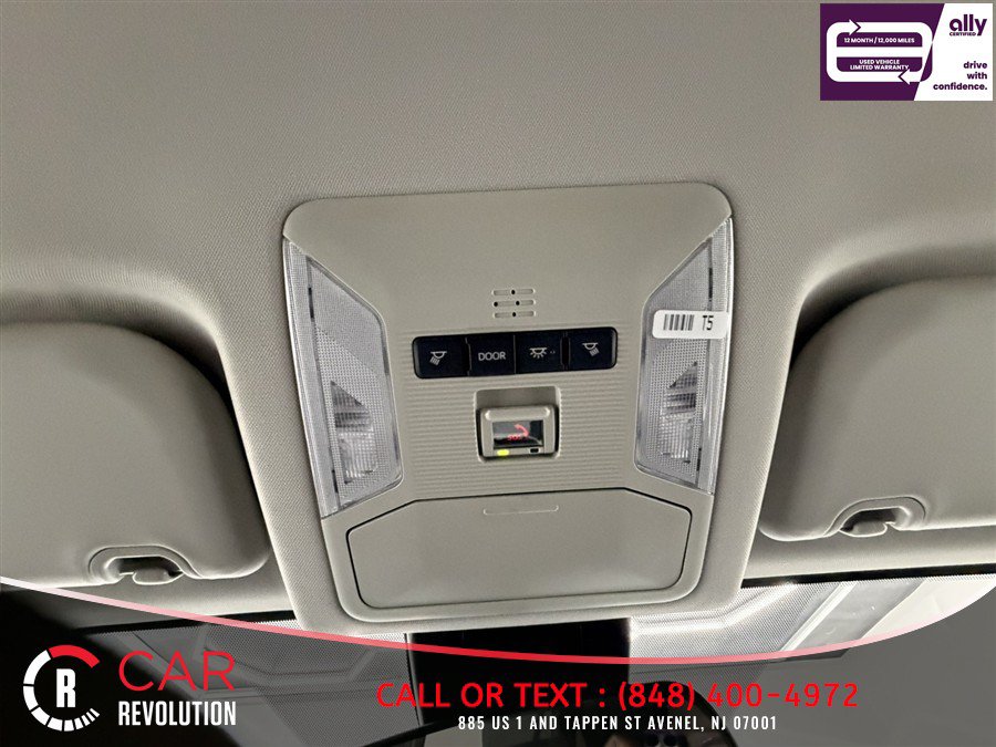 Used 2025 Toyota RAV4 LE AWD/4WD image 33