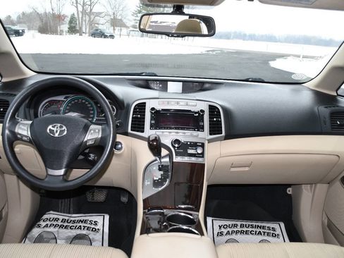 Used 2011 Toyota Venza AWD w/ Convenience Pkg image 26
