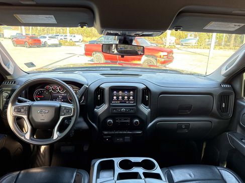 Used 2021 Chevrolet Silverado 1500 Custom Trail Boss w/ Safety Confidence Package image 12