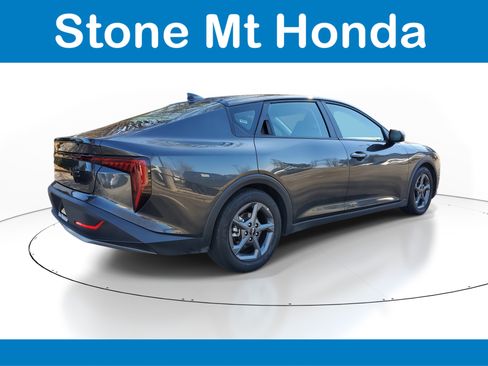 Used 2025 Kia K4 LXS image 6