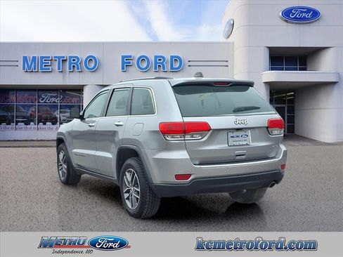 Used 2017 Jeep Grand Cherokee Limited w/ Luxury Group II image 6