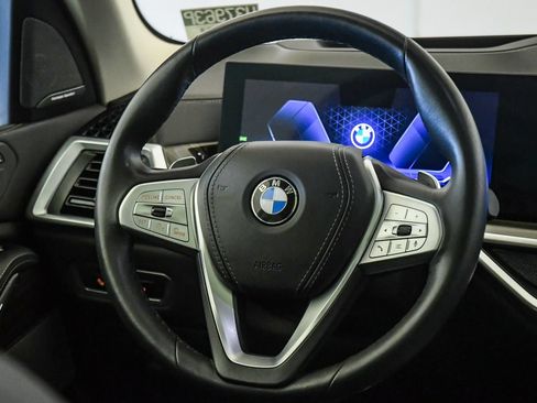 Used 2024 BMW X7 xDrive40i AWD/4WD image 13