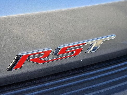 Used 2023 Chevrolet Suburban RST w/ Luxury Package image 15