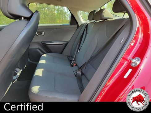 Used 2025 Kia K4 LXS image 14