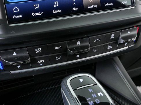 Used 2022 Maserati Levante Modena AWD/4WD image 19