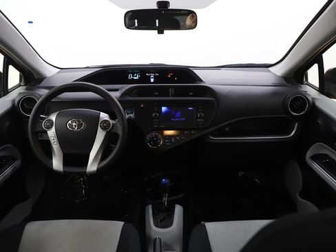 Used 2014 Toyota Prius C Three image 13