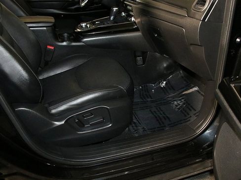 Used 2022 MAZDA CX-9 Touring image 36