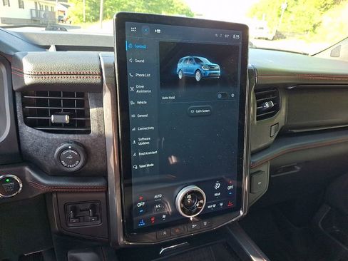 Used 2024 Ford Expedition Max Limited AWD/4WD image 17