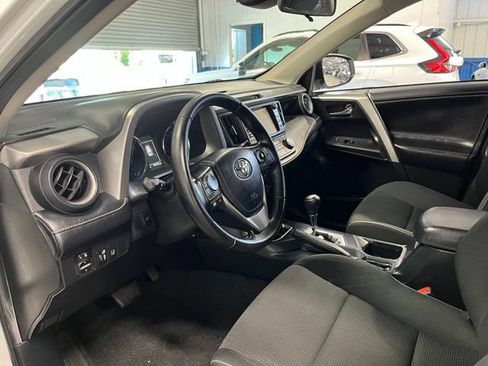 Used 2017 Toyota RAV4 XLE w/ Convenience Package AWD/4WD image 22
