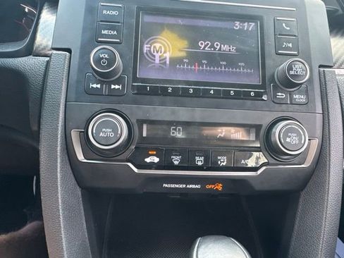 Used 2019 Honda Civic Sport image 17