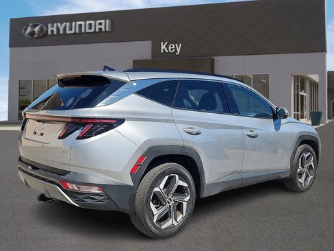 Used 2022 Hyundai Tucson Limited w/ Winter Package image 4