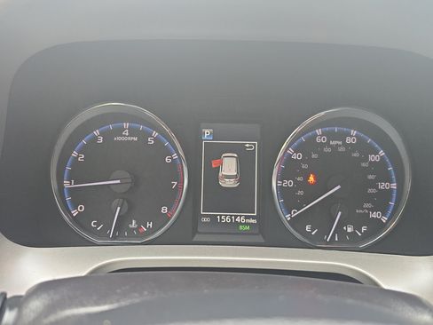 Used 2017 Toyota RAV4 Limited FWD image 18