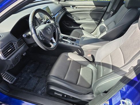 Used 2022 Honda Accord Sport image 9