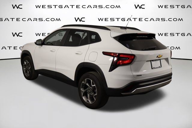Used 2026 Chevrolet Trax LT FWD image 41