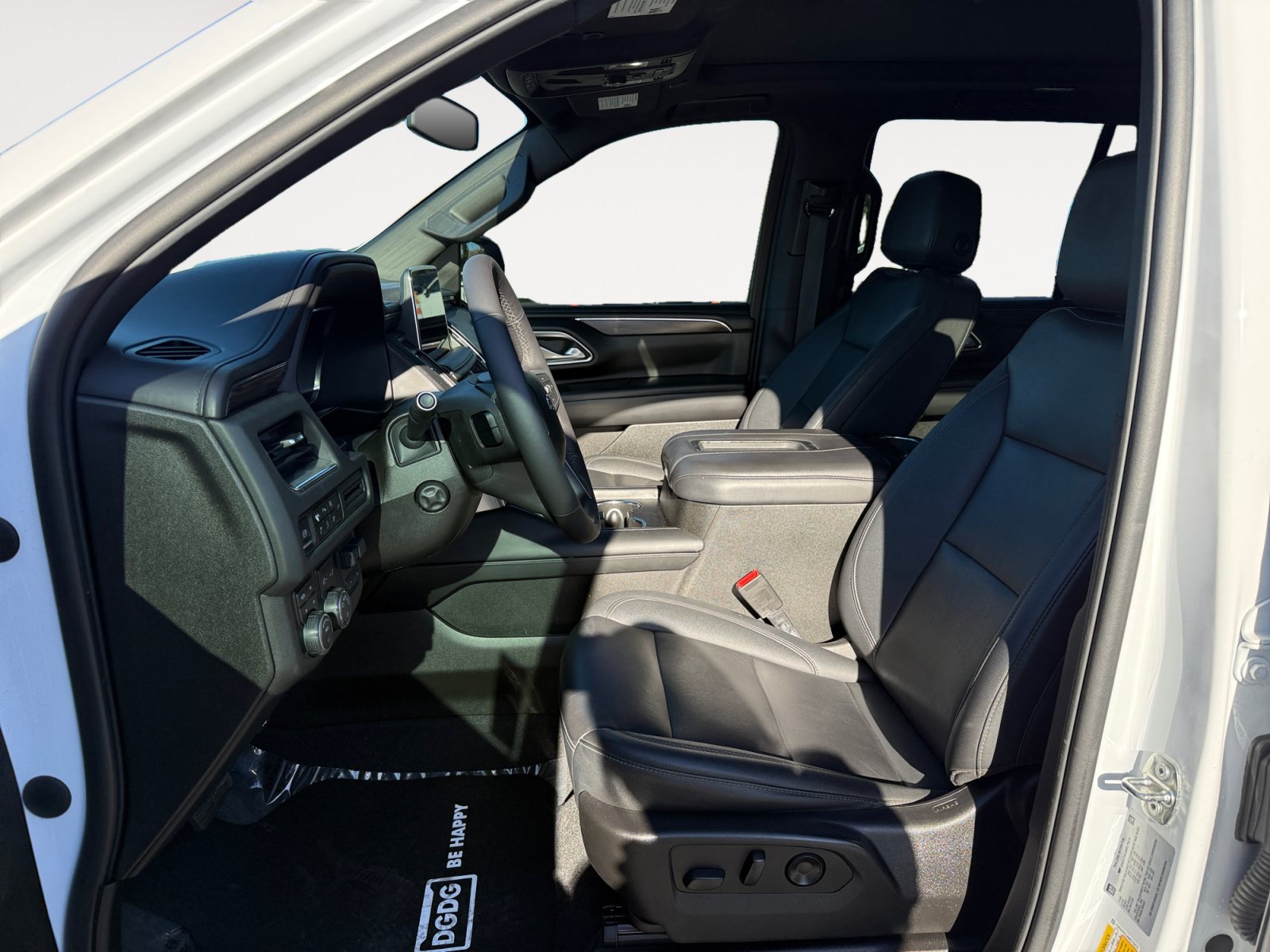 Used 2022 Chevrolet Tahoe Z71 w/ Off-Road Capability Package AWD/4WD image 10
