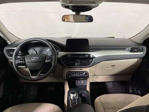 Used 2021 Ford Escape SE image 21