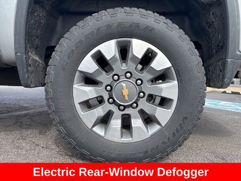 Used 2024 Chevrolet Silverado 2500 Custom w/ Custom Value Package image 18