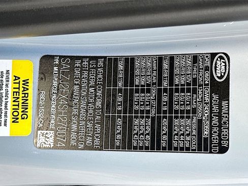 Used 2025 Land Rover Range Rover Evoque S image 12